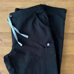 Figs Black Yola Skinny scrub pants - size M